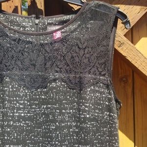 NWT Vince Camuto lined dress, lace detail, size 12